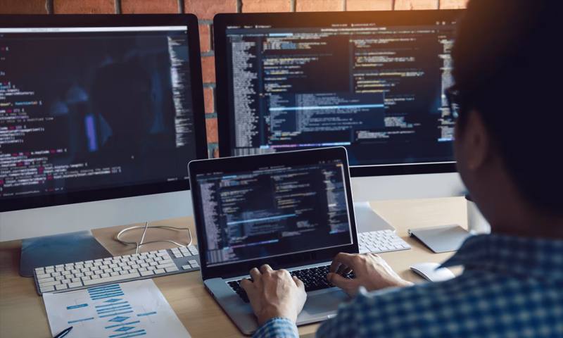 数据科学选型：R与Python如何赋能靖边县网站建设？